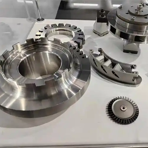 Alúmanam 6061 T6 CNC Páirteanna Meaisínithe